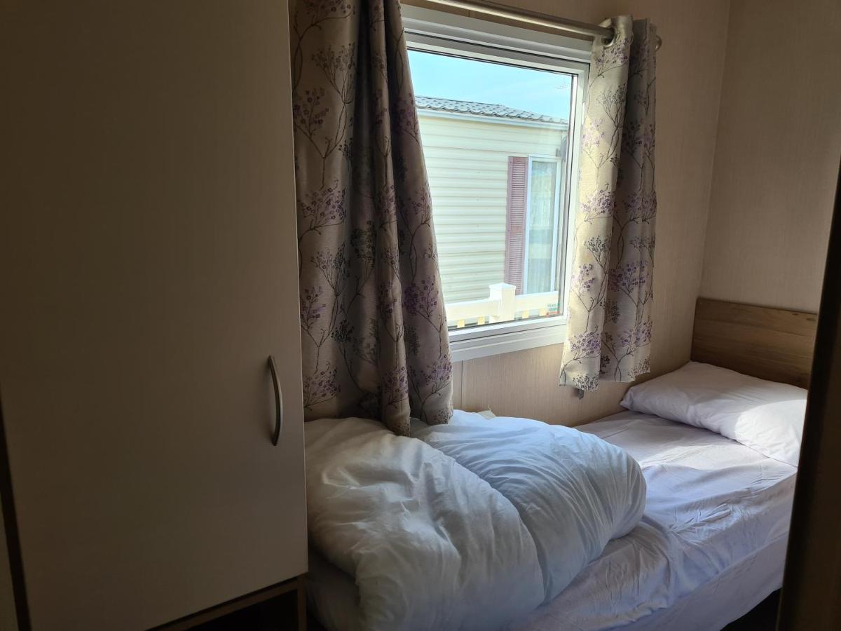 Апартаменти 8 Berth Eastgate Fantasy Island Інголдмеллс Екстер'єр фото