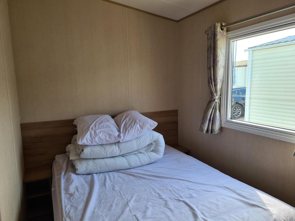 Апартаменти 8 Berth Eastgate Fantasy Island Інголдмеллс Екстер'єр фото